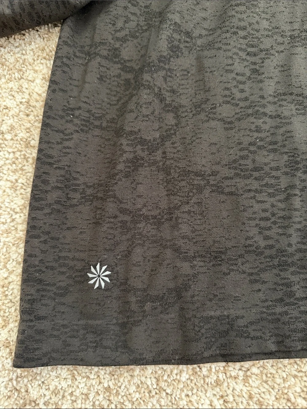ATHLETA Long-Sleeve Printed Scoop Neck Black Shirt